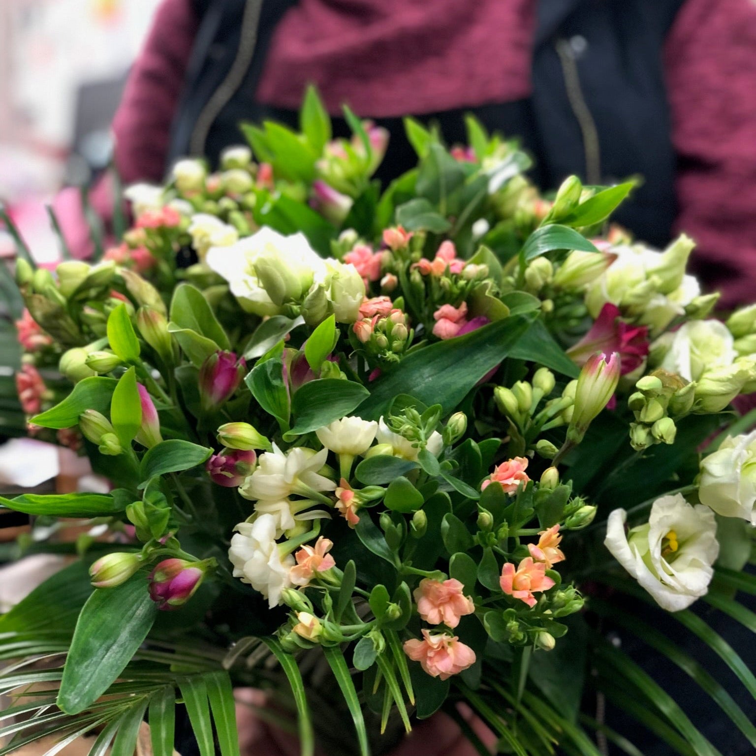 Create a Handtied bouquet with Angela.Thursday 12th June  10.am-12.noon