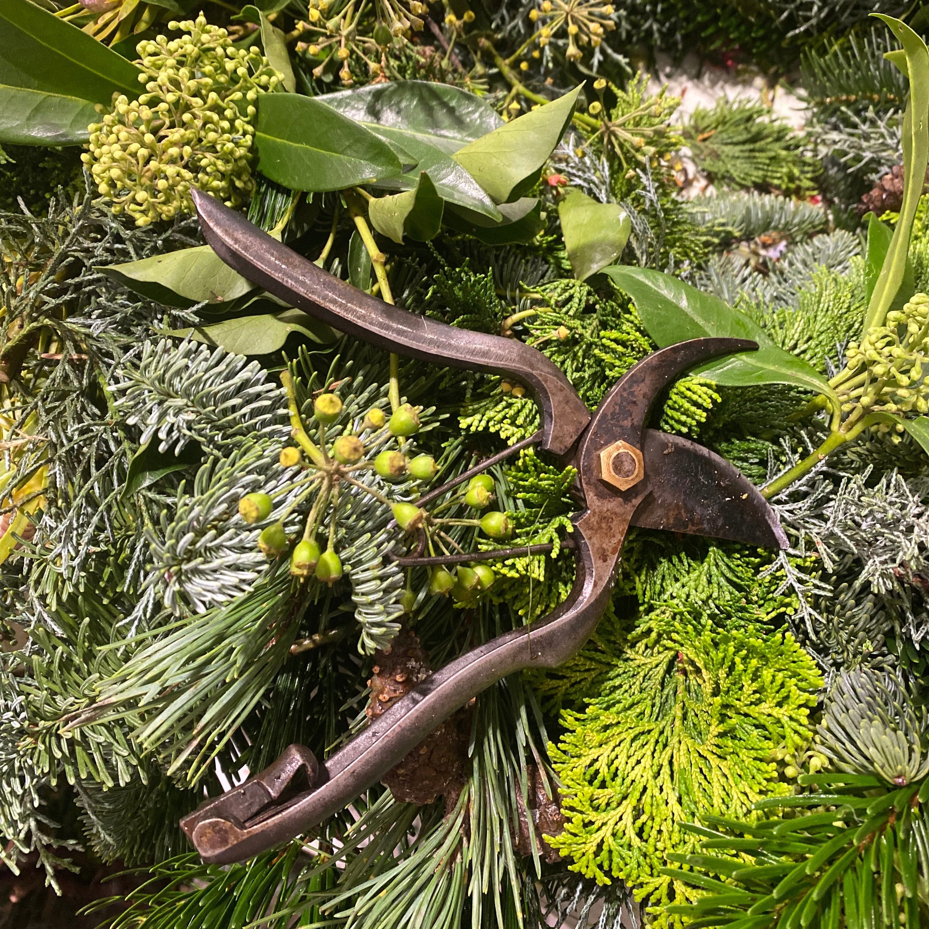 Stunning Stylised Door Heart Tuesday 2nd December 6.00pm -9.00pm  £85