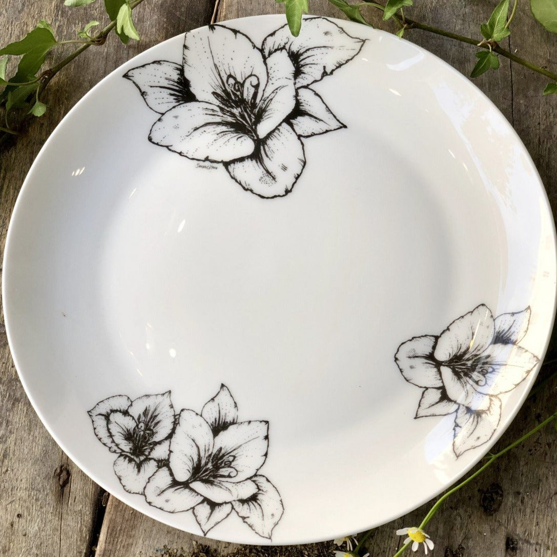 Flower pattern china side plate