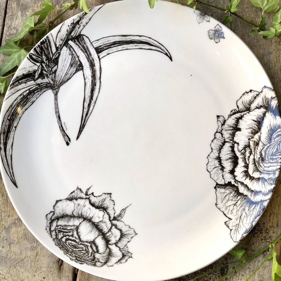 Dinner plate with botanical rose design