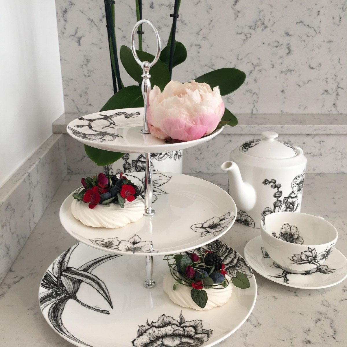 Fine Bone China Botanical Cake Stand