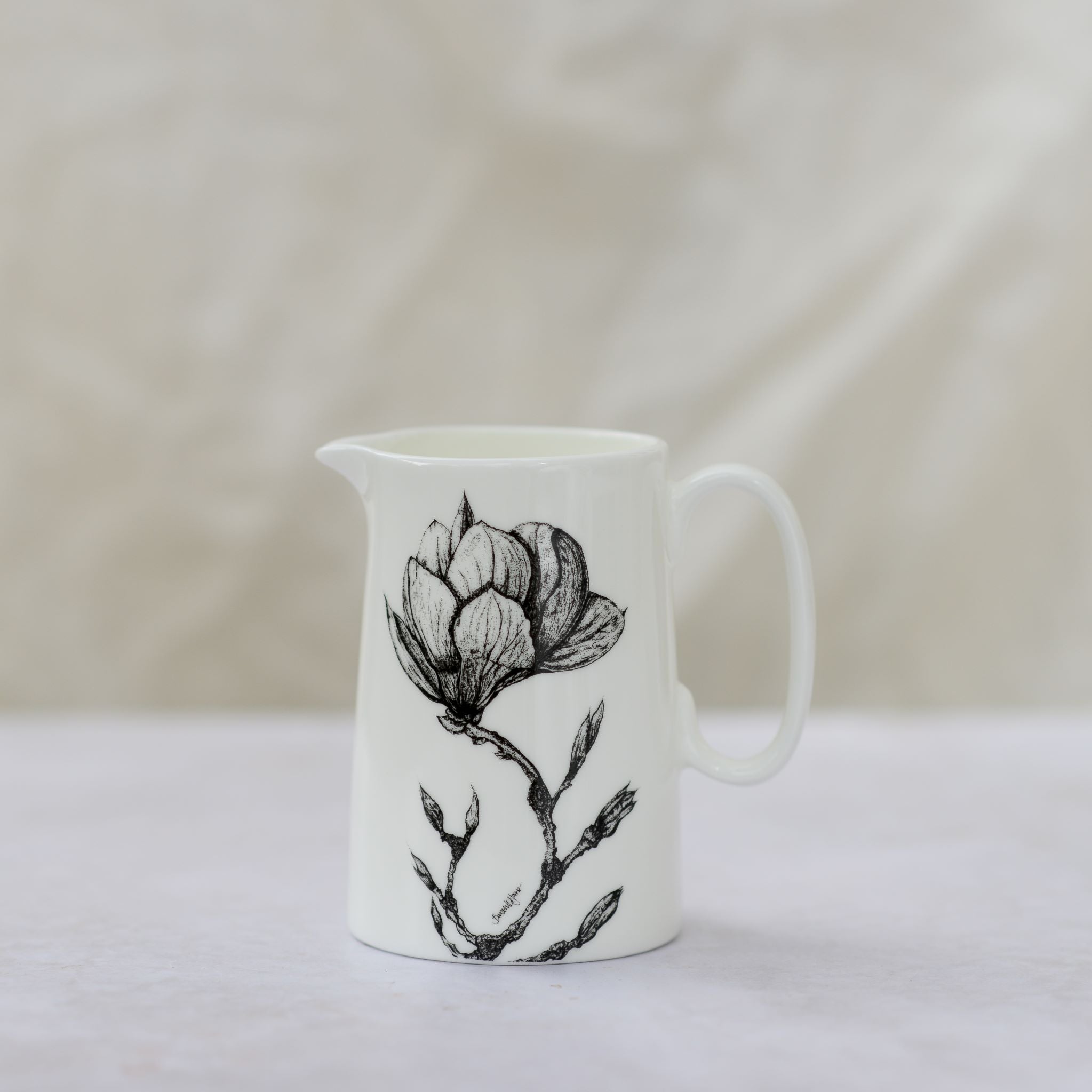 fine bone china magnolia design half pint jug