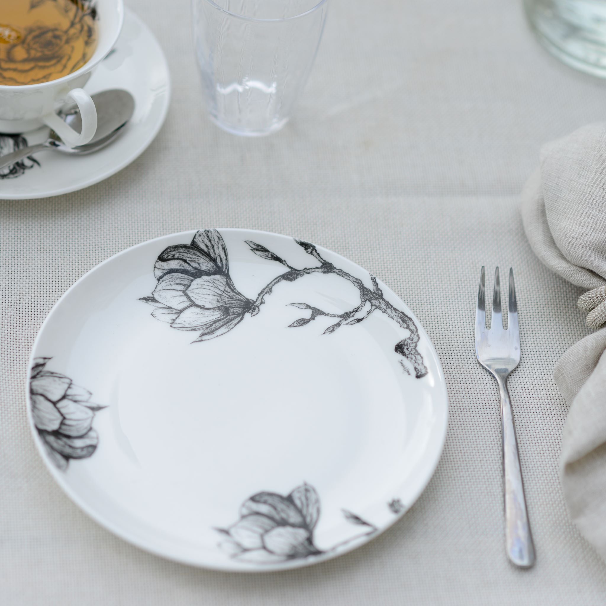 Floral crockery