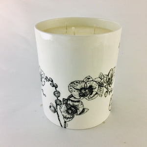 a beautiful large vase fine bone china 3 wick candle 